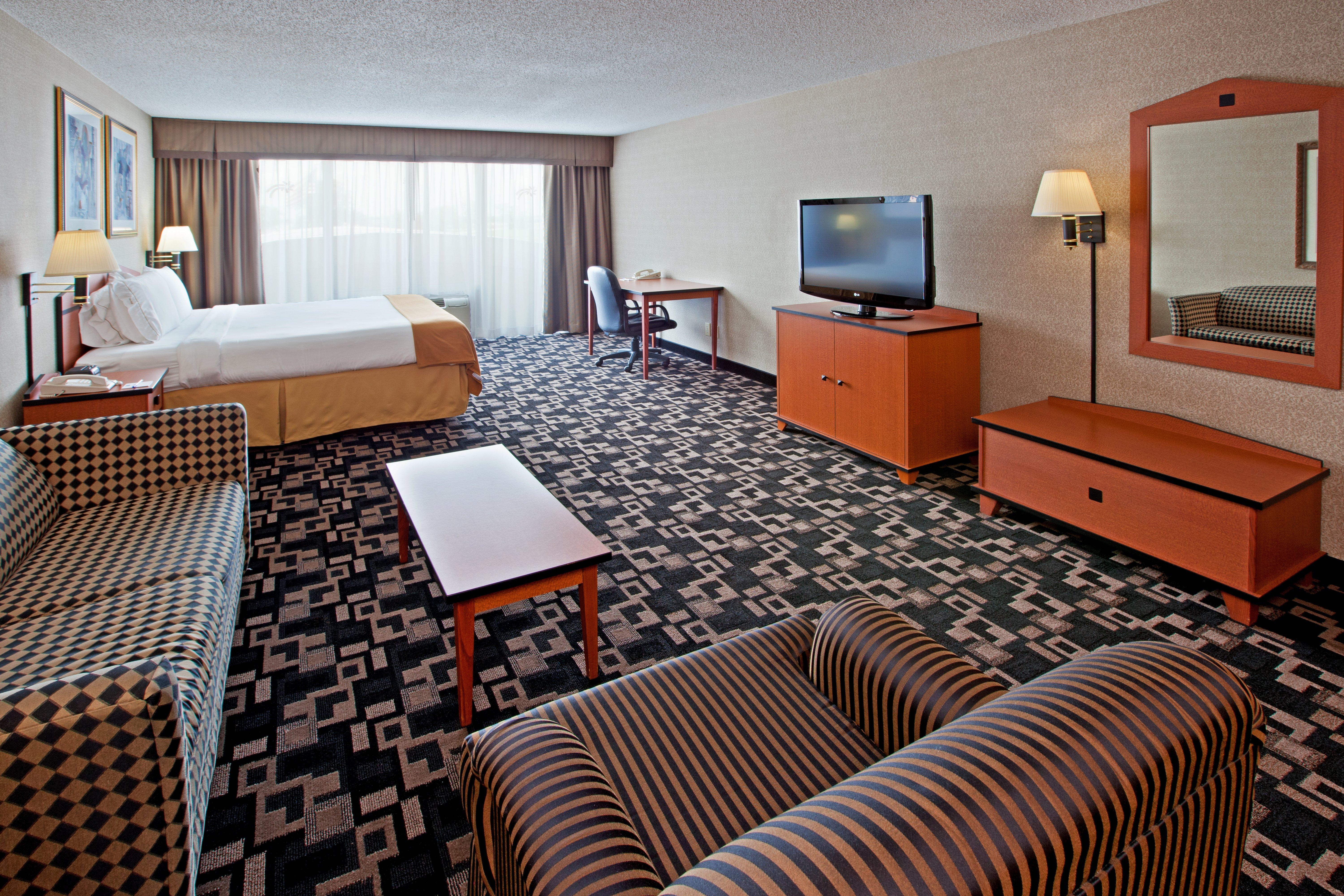 Holiday Inn Express Hotel & Suites Greenwood Kültér fotó