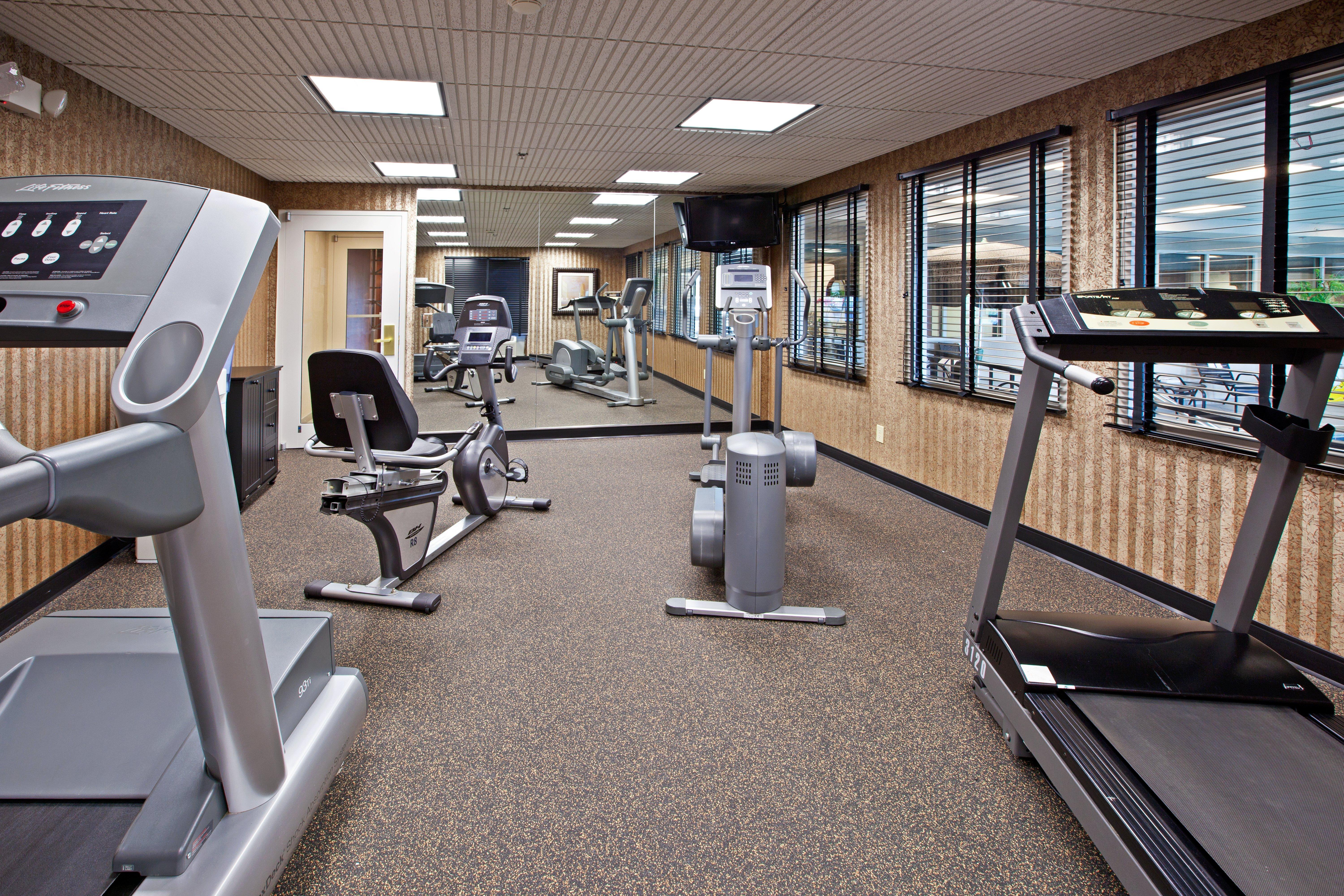 Holiday Inn Express Hotel & Suites Greenwood Létesítmények fotó