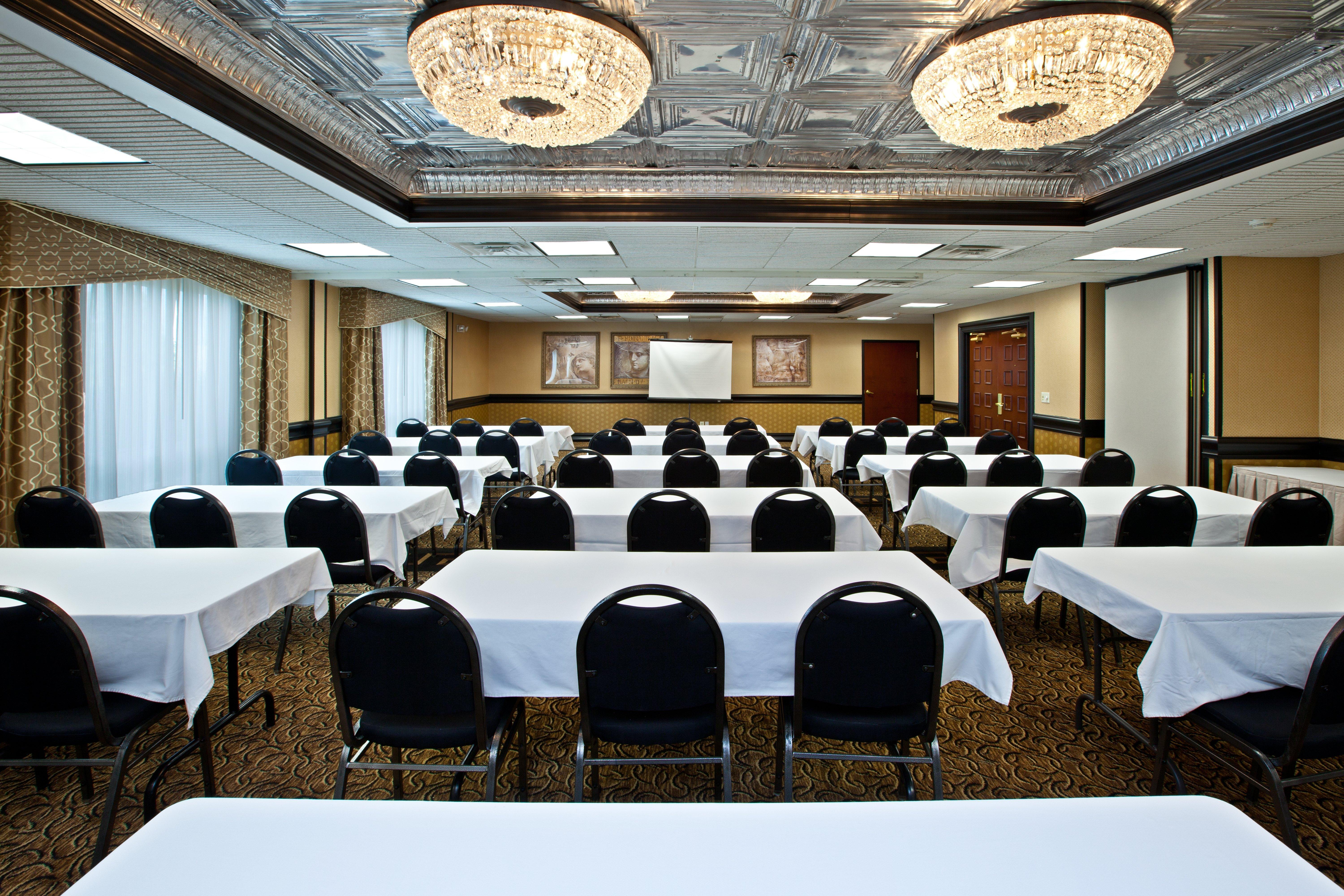 Holiday Inn Express Hotel & Suites Greenwood Kültér fotó